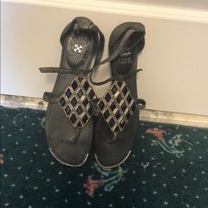 Sandals black & gold